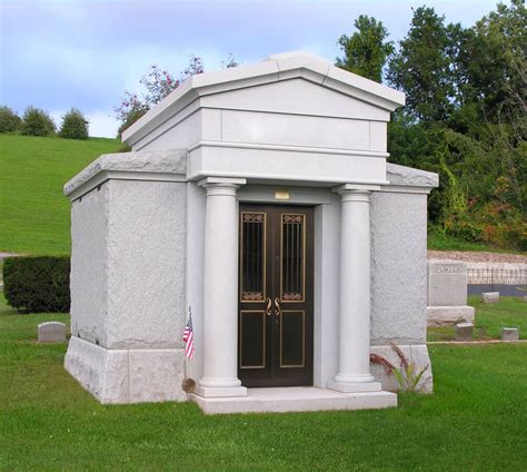 Mausoleum builder